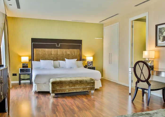 Hotel 525