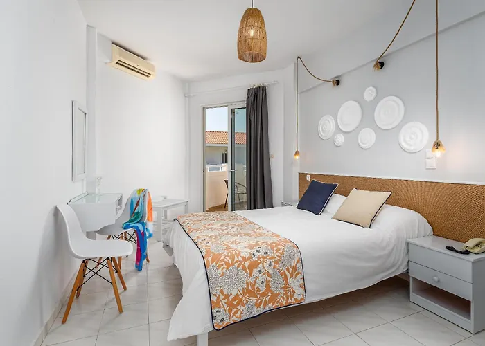 Mrs Chryssana Beach Hotel By Ghh (Adults Only)