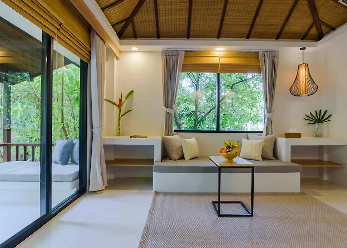 Paradise Beach Resort, Koh Samui - SHA Extra Plus