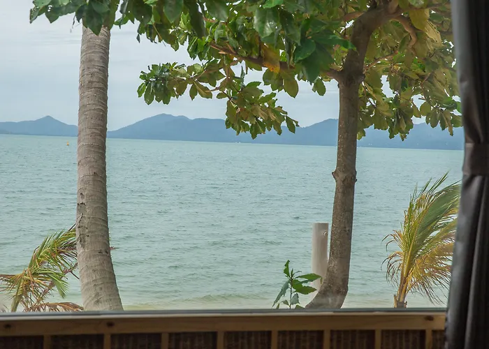 Adarin Beach Resort - SHA Extra Plus