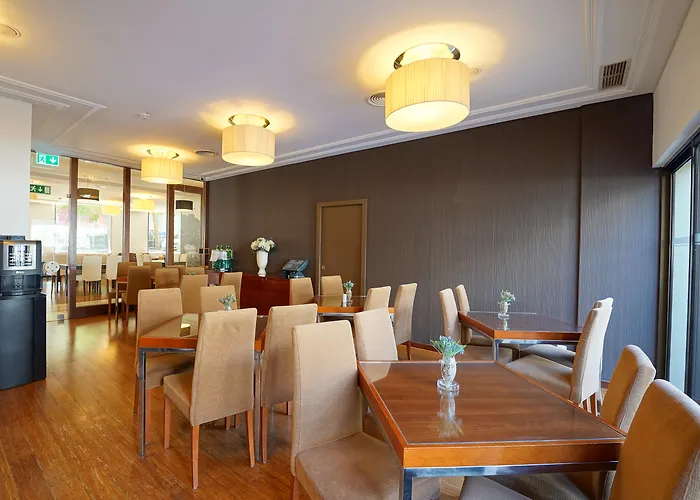 Legendary Lisboa Suites