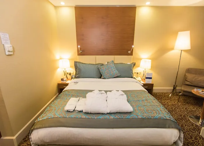 New Park Hotel