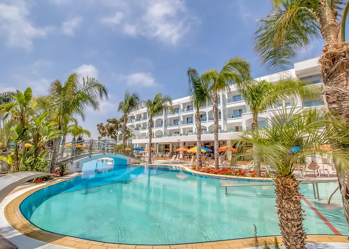 Anesis Hotel