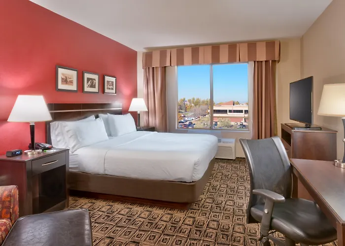 Holiday Inn & Suites Salt Lake City - Airport West By Ihg