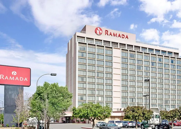 Ramada by Wyndham Reno Hotel&Casino