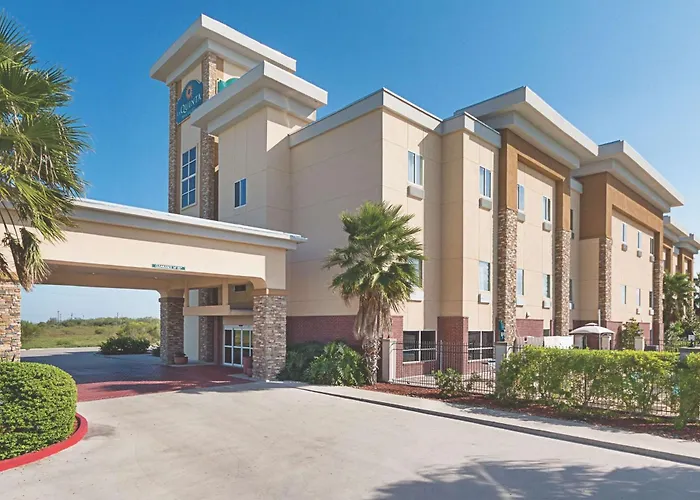 La Quinta By Wyndham Mathis