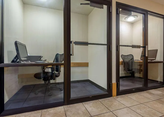 Ramada By Wyndham Columbus North
