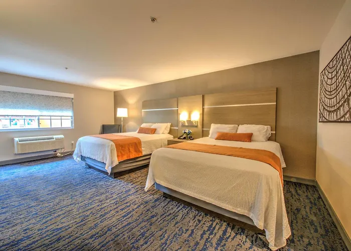 Best Western Plus Media Center Inn&Suites