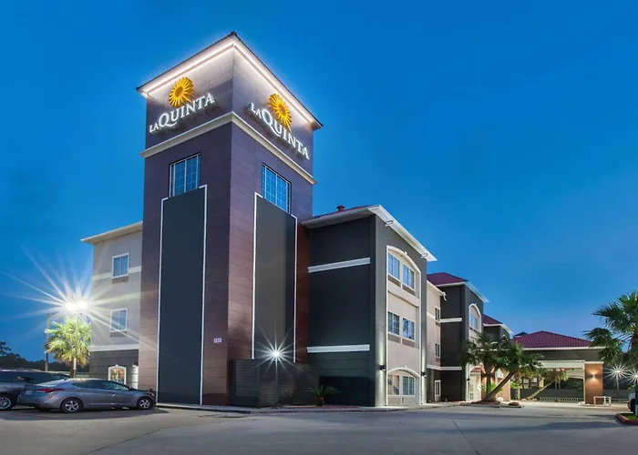 La Quinta By Wyndham Houston New Caney