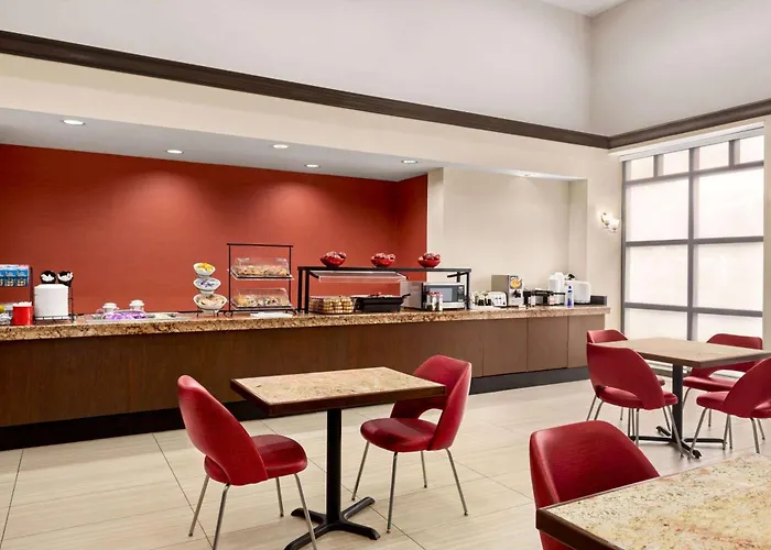 Ramada By Wyndham Suites Orlando Airport