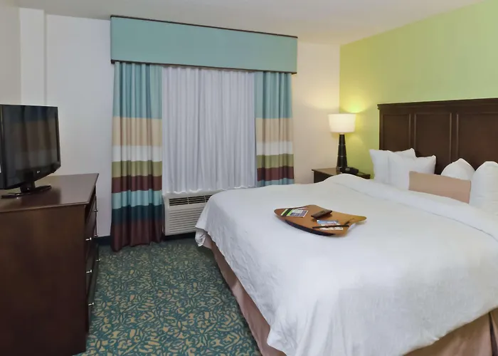 Hampton Inn & Suites Miami-Doral Dolphin Mall