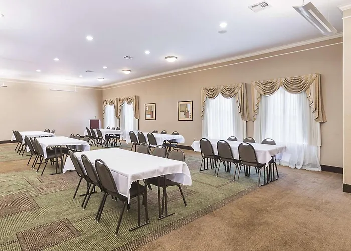 La Quinta By Wyndham Waxahachie