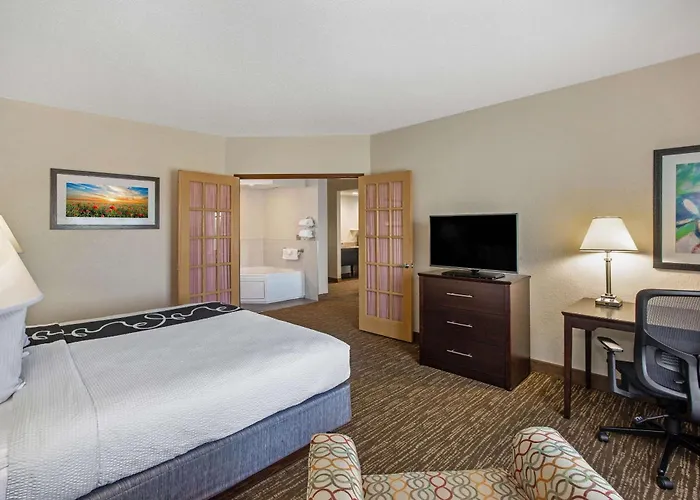 Comfort Inn & Suites Sarasota I75