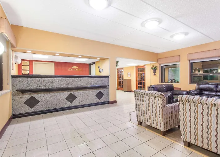 Howard Johnson By Wyndham Suffern