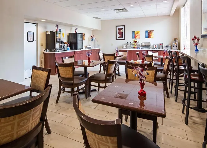 Best Western Airport Inn & Suites Cleveland