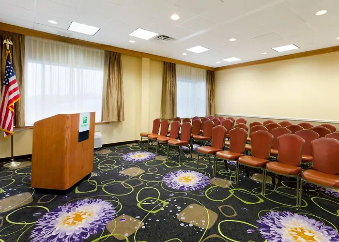 Holiday Inn Clark - Newark By Ihg