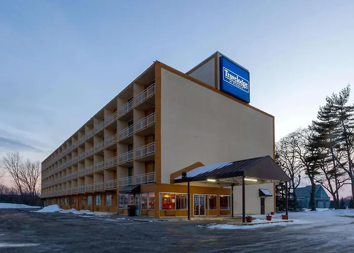 Travelodge By Wyndham Cleveland Airport