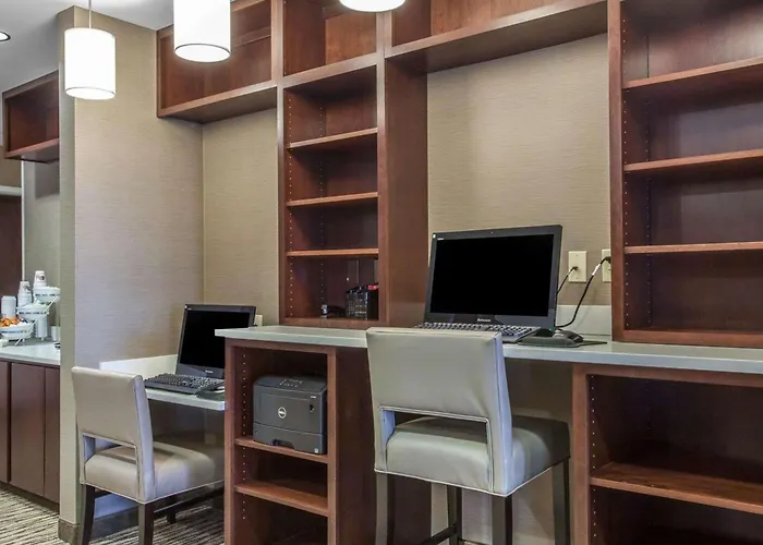 Comfort Suites-Youngstown North