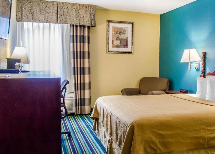 Quality Inn & Suites Medina - Akron West