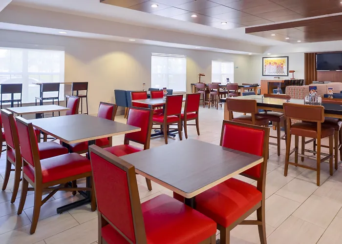 Holiday Inn Express Hotel & Suites Southfield - Detroit, An Ihg Hotel