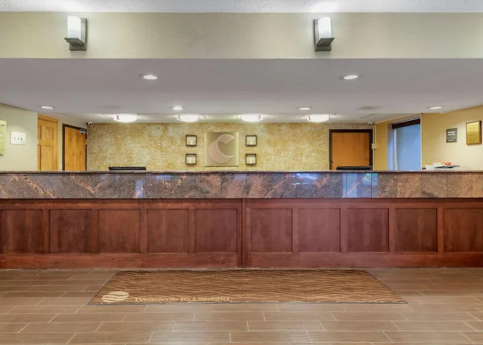 Comfort Inn Lansing West