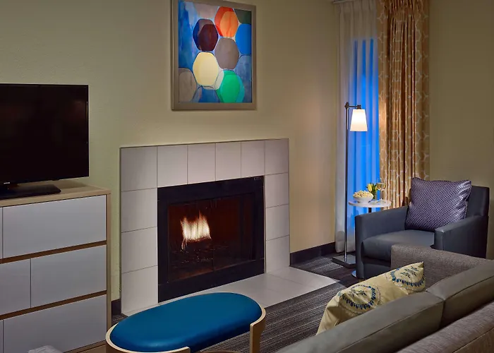 Sonesta Simply Suites Cleveland Westlake
