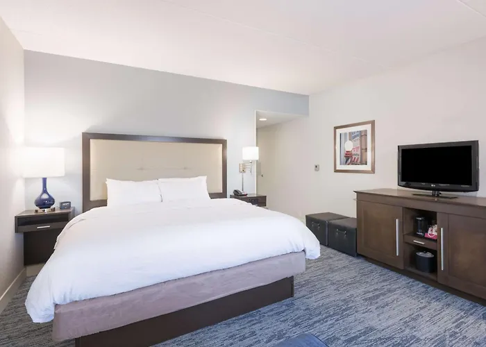 Hampton Inn Mount Airy