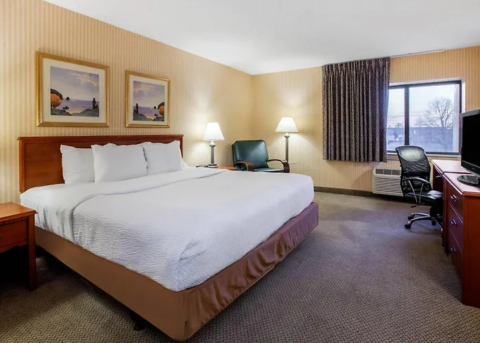 La Quinta Inn By Wyndham Detroit Southgate