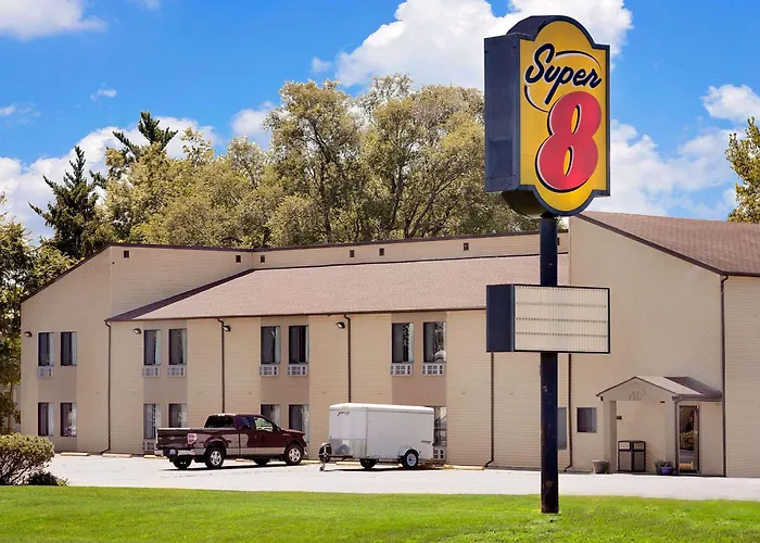 Econo Lodge Canton North
