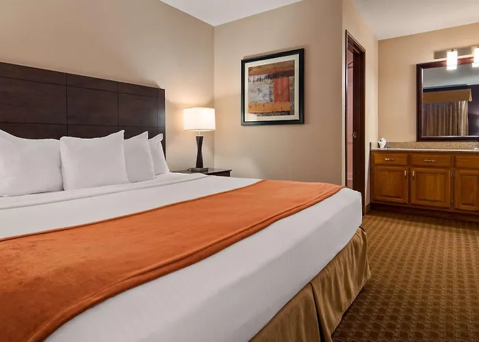 Best Western Flora Inn