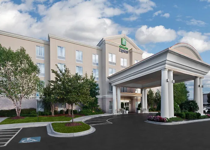 Holiday Inn Express Hotel & Suites - Concord By Ihg