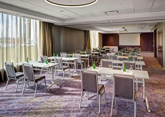 Doubletree By Hilton Halifax Dartmouth