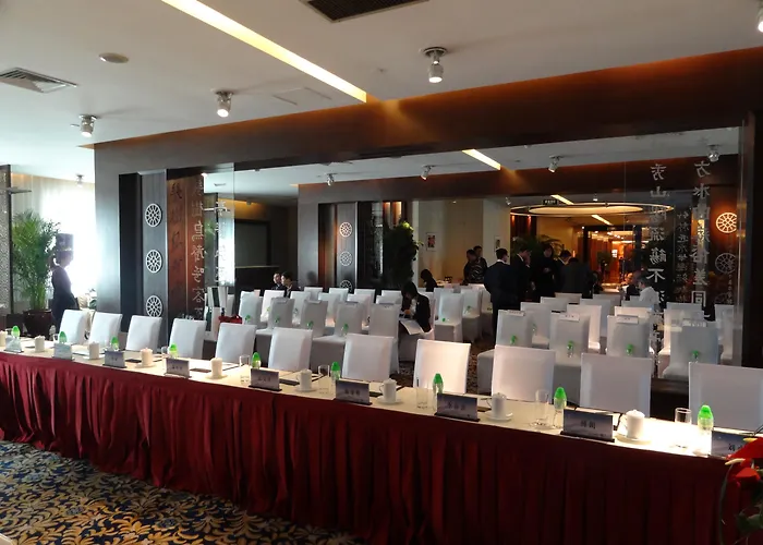 Guangzhou Dong Fang Hotel