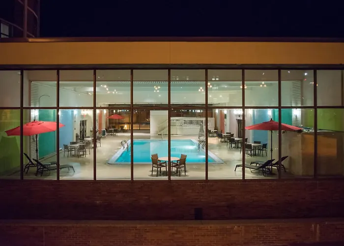 Radisson Hotel Duluth-Harborview