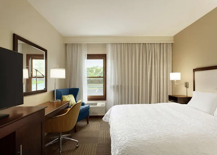 Hampton Inn And Suites Springdale