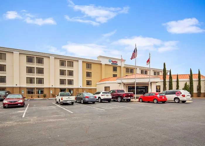 Clarion Pointe Jacksonville Near Camp Lejeune