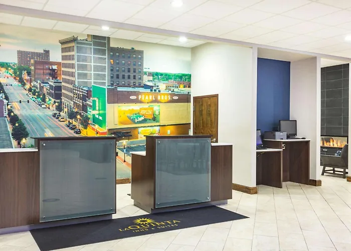 La Quinta By Wyndham Joplin