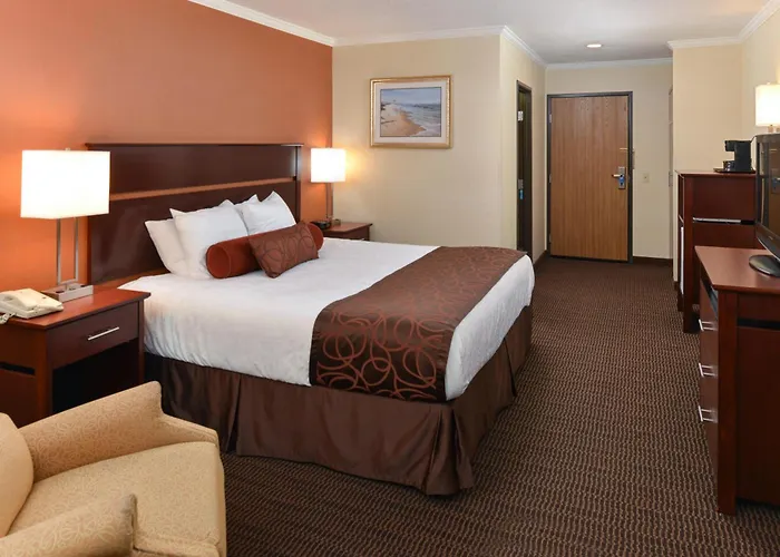 Best Western Plus Landmark Inn