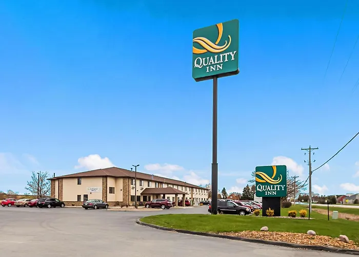 Quality Inn Sheboygan North I-43