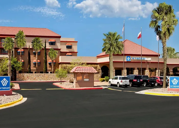 Wyndham El Paso Airport And Water Park