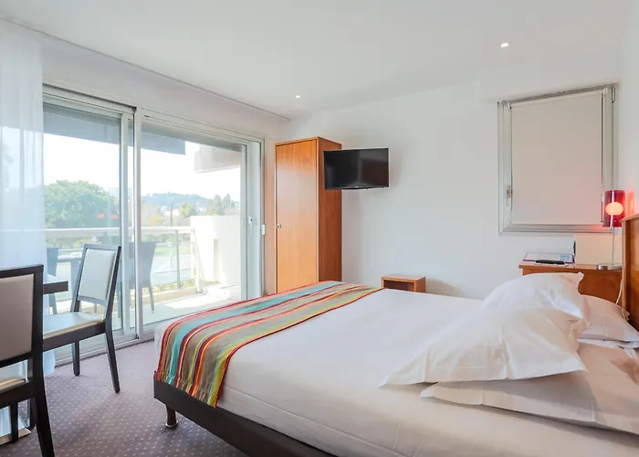 Tierce Hotel
