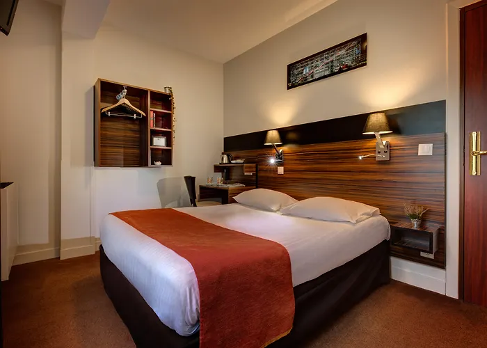 Hôtel Léna Parigi