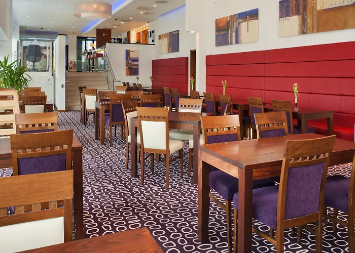 Holiday Inn Express London Golders Green, An Ihg Hotel