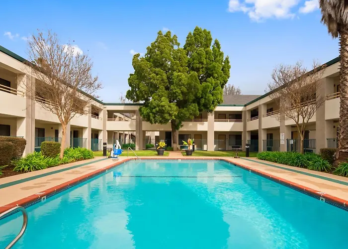 Best Western Heritage Inn