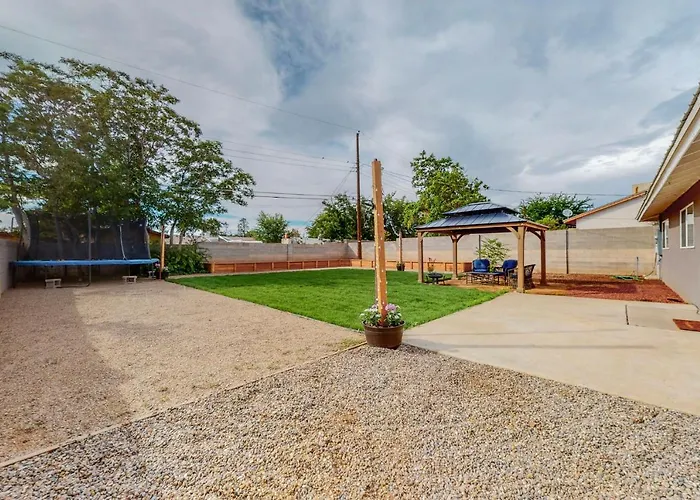Comfortable 3-Bedroom Home With Spacious Backyard