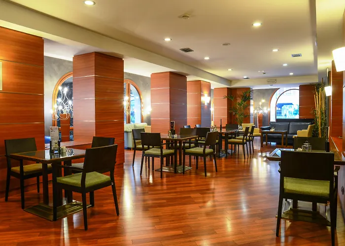 Hotel Master