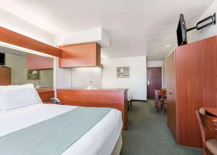Microtel Inn & Suites Marianna