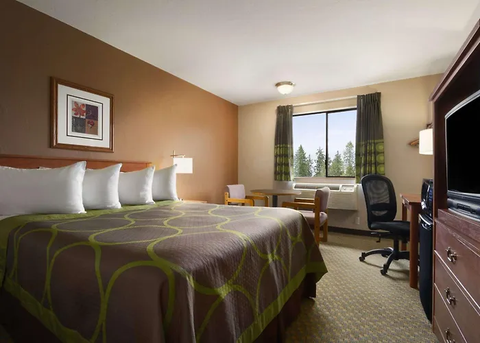 Super 8 By Wyndham Port Angeles At Olympic National Park
