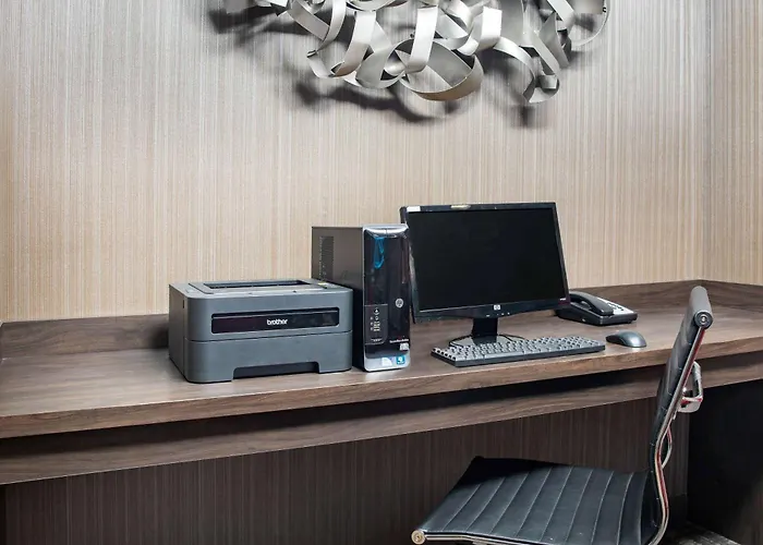 Ramada By Wyndham Alpharetta Atlanta North