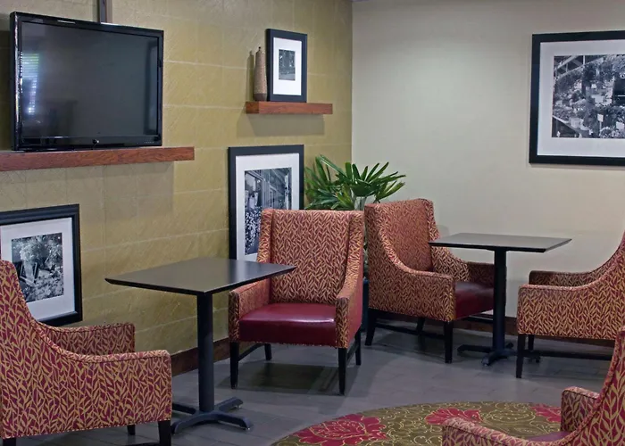 Hampton Inn Norfolk/Chesapeake - Greenbrier Area